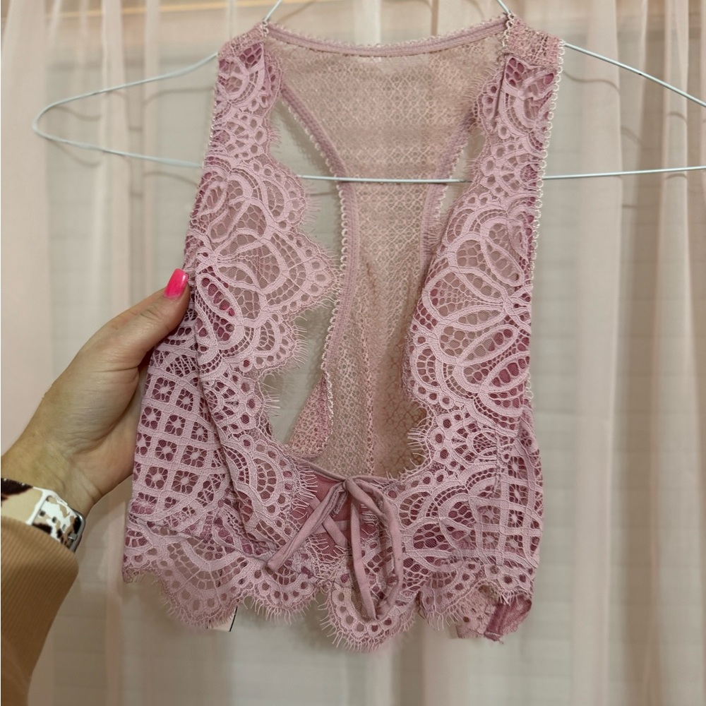 Victoria’s Secret Pink Lace bralette